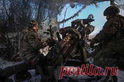 В ВСУ заявили о бессмысленности удержания Авдеевки. Вооруженные силы Украины (ВСУ) продолжают удерживать Авдеевку, несмотря на то, что это давно стало бессмысленно, а Российская армия успешно наступает. Об этом в разговоре с журналистами рассказал оператор беспилотных летальных аппаратов (БПЛА) с позывным «Витамин», служащий в рядах украинской армии.