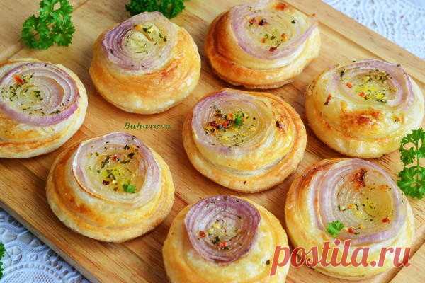 Луковые булочки