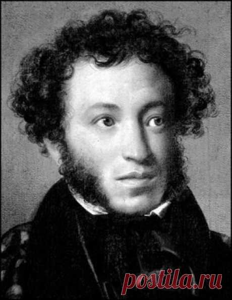 Простишь ли мне ревнивые мечты,
Моей любви безумное волненье?
Ты мне верна: зачем же любишь ты
Всегда пугать мое воображенье?
Окружена поклонников толпой,
Зачем для всех казаться хочешь милой,
И всех дарит надеждою пустой
Твой чудный взор, то нежный, то унылый?
Мной овладев, мне разум омрачив,
Уверена в любви моей несчастной,
Не видишь ты, когда, в толпе их страстной,
Беседы чужд, один и молчалив,
Терзаюсь я досадой одинокой;
Ни слова мне, ни взгляда... Друг жестокий!
Хочу...