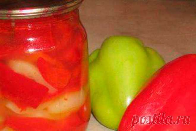 Болгарский перец в сладком маринаде | Recept-Fresh Предлагаем приготовить мясистый болгарский перец в сладком маринаде. Особенность нашего маринада в том, что в него не добавляется вода совсем. Жидкую составляющую образуют сахар, столовый уксус, растительное рафинированное масло и натуральный сок болгарского перца, который выделяется при его нагревании.