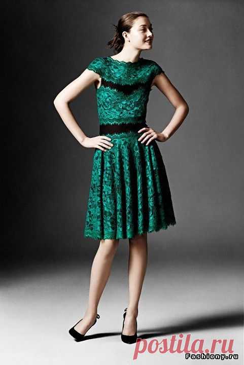 Tadashi Shoji pre-fall 2014 | в архив
Продолжаю знакомить Вас с новинками Pre-Fall 2014, на очереди новая роскошь от американского дизайнера японского происхождения Тадаши Шоджи (Tadashi Shoji). Это первая межсезонная коллекция дизайнера, поэтому поздравляю его с дебютом). Ранее, Тадаши Шоджи представлял свои коллекции только на неделях моды в Нью-Йорке (прет-а-порте).