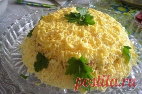Весенний салат "Марсель" (с черносливом и морковью по-корейски)
