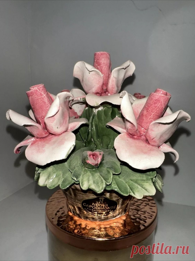 Винтаж: Итальянская фарфоровая статуэтка Цветы в корзине от Capodimonte купить в интернет-магазине Ярмарка Мастеров по цене 10025 ₽ – WVXKGRU, Скульптуры винтажные, Рошаль - доставка по России Винтаж: Итальянская фарфоровая статуэтка Цветы в корзине от Capodimonte в наличии в интернет-магазине на Ярмарке Мастеров - 55237552. Скульптуры винтажные от Antiq-vintag. Размер: 12*10 см
Вес: 147 г. Материал: костяной фарфор, керамика, ручная роспись. Гарантированная доставка...