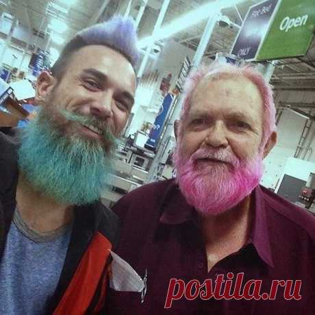 Новая мода - мужчины-русалки.
&quot;Русалы&quot; ярко красят волосы, усы и бороды