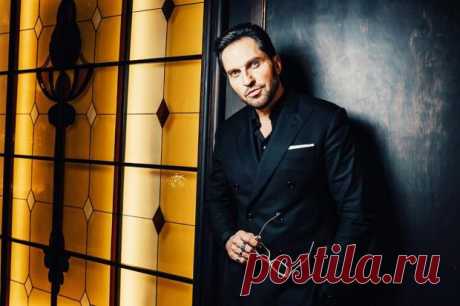 Александр Ревва – именинник: шоумен поделился детским фото в свой день рождения