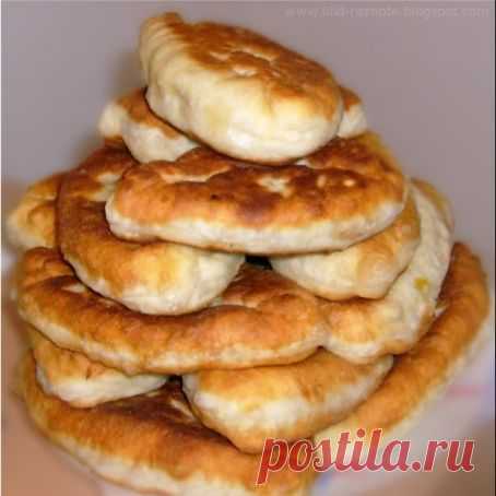 Dies enthält ein Bild von: Rezept für Piroschki! HEFETEIG mit saftiger Hackfleisch-Füllung!