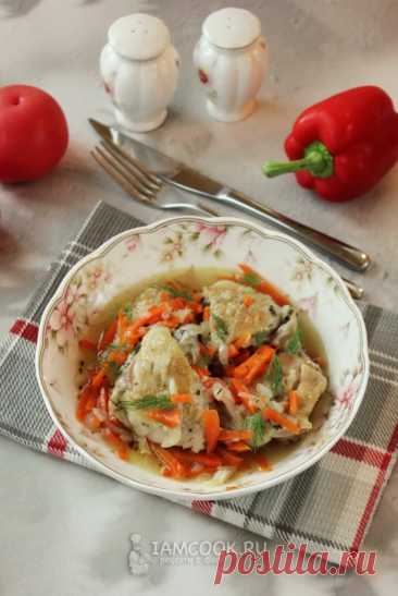 Тушеная курица с луком и морковью — рецепт с фото пошагово