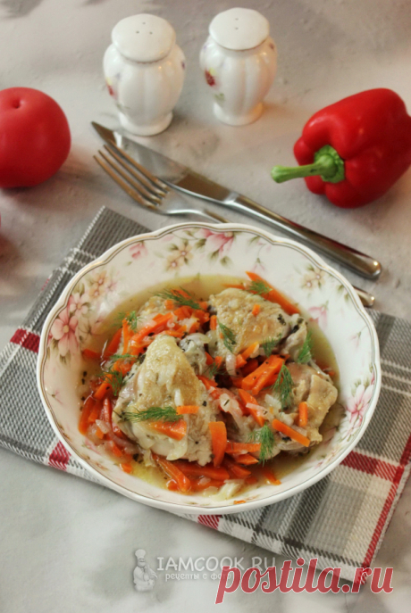 Тушеная курица с луком и морковью — рецепт с фото пошагово