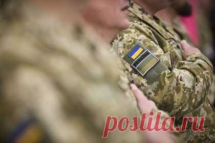 Военный аналитик заявил о сокращении помощи Украине в 20 раз. Руководитель Бюро военно-политического анализа Александр Михайлов заявил, что помощь Украине от стран Запада за год сократилась с 4-5 миллиардов долларов в месяц до 200-250 миллионов долларов. Михайлов считает, что Вооруженные силы Украины сейчас проигрывают на поле боя.