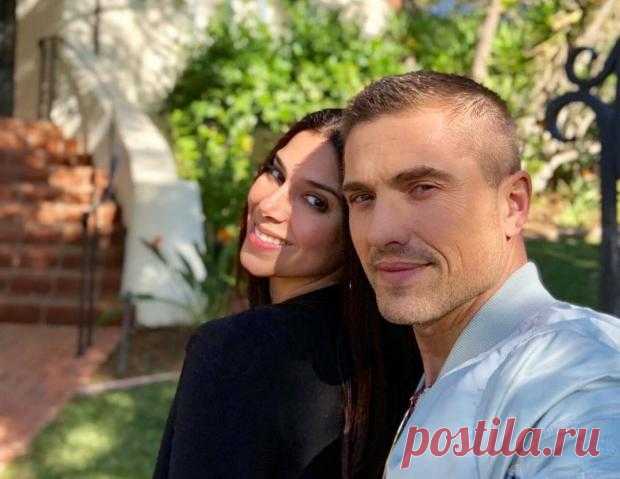 Розалин Санчес и Эрик Уинтер отметили годовщину свадьбы: красивые фото пары