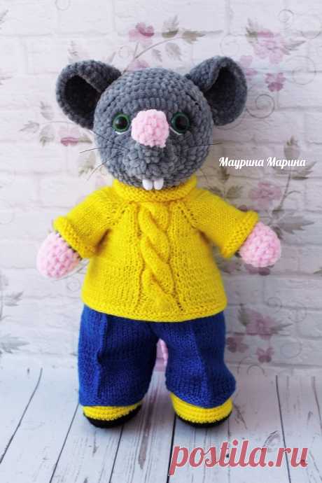 PDF Мышонок Дэн крючком. FREE crochet pattern; Аmigurumi doll patterns. Амигуруми схемы и описания на русском. Вязаные игрушки и поделки своими руками #amimore - Мышь, плюшевая мышка, мышонок, крыса, rat rata, rato, ratte, szczur, szczur, mouse, ratón, maus souris, mysz myši. Amigurumi doll pattern free; amigurumi patterns; amigurumi crochet; amigurumi crochet patterns; amigurumi patterns free; amigurumi today.