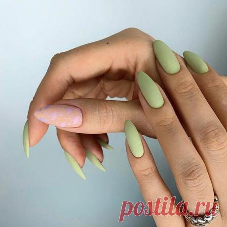Зеленый матовый маникюр Зеленый матовый маникюр. Модный и красивый дизайн маникюра, необычные и стильные идеи в нейл-арте, технологии их выполнения. Фото и видео шикарного, оригинального и классного маникюра и педикюра на сайте modnail.ru