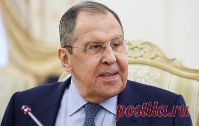 Лавров: РФ проверяет информацию о планах США разместить ядерное оружие в Великобритании. Глава МИД сообщил, что Россия рассматривает ядерное оружие стран НАТО - США, Великобритании и Франции - как единый арсенал