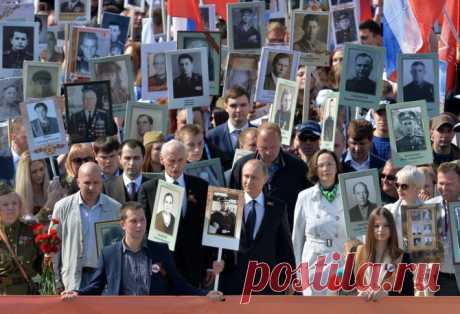 «БЕССМЕРТНЫЙ ПОЛК» РАСТОПТАЛ ВСЕ МЕЧТЫ США И ЕВРОПЫ О РАЗВАЛЕ РОССИИ | ДОСТОЙНАЯ ЖИЗНЬ НА ПЕНСИИ
