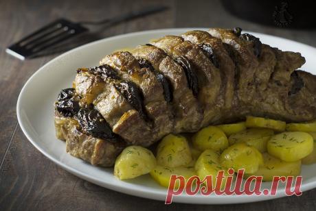 Свинина с черносливом - рецепт в духовке с пошаговыми фото