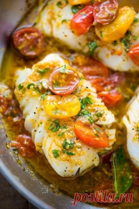 Треска томатами и базиликом