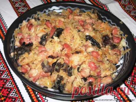 Фасоль с капустой и черносливом