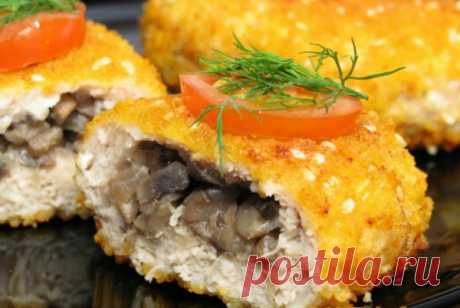 Котлеты с картофельной панировкой и грибной начинкой