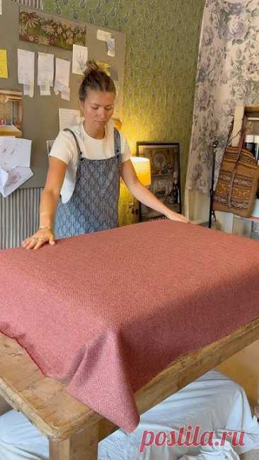 Another day, another bespoke footstool ✨ #upholstery #footstool