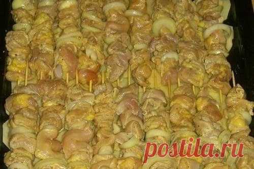 Сочный куриный шашлык с картофелем в духовке — рецепт