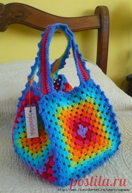 Сумка из бабушкиного квадрата.