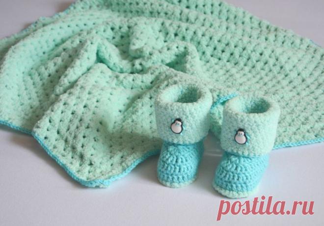 Детский плед из плюшевой пряжи: как выбрать узор? Для малыша любого возраста плед является одной из самых необходимых вещей. Но детские вещи порой стоят довольно дорого и при этом выглядят совершенно непритязательно. Не нужно расстраиваться – теплый плюшевый плед можно связать самостоятельно! Сегодня рынок пряжи предлагает множество вариантов для самых придирчивых вязальщиц, но менее искушенные рукодельницы рискуют потеряться в этом многообразии. Если Вы […]