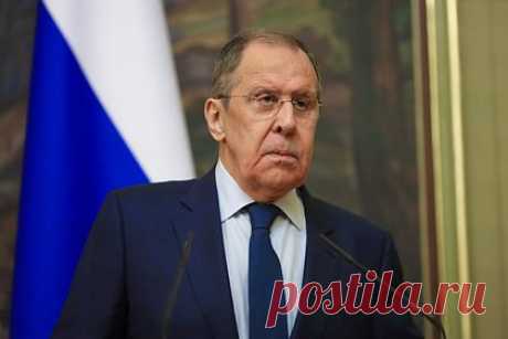Лавров рассказал о целесообразности российской военной базы в Армении. Российская военная база в Армении находится на основании договора, и рассуждать о ее целесообразности вредно, заявил министр иностранных дел России Сергей Лавров. Министр подчеркнул, что 102-я российская военная база в Гюмри — ключевой элемент обеспечения мира в регионе.