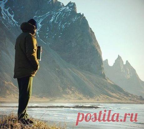 Не иди туда, куда ведет дорога. Иди туда, где дороги нет, и оставь свой след.