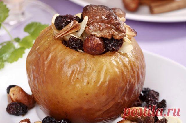 Вот какие фрукты и овощи после термообработки становятся полезнее! Мы привыкли, что именно в сырых фруктах и овощах содержится больше всего полезных веществ, витаминов, микроэлементов. Поэтому лучше всего грызть сырую морковку и употреблять только свежие яблоки. Но оказывается, это не всегда так...