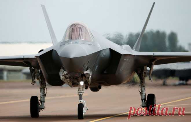 Обнаружить истребитель F-35 станет еще сложней — Naked Science Американский истребитель F-35 получит новые дипольные отражатели ARM-210, что позволит еще лучше избегать обнаружения вражескими радарами.