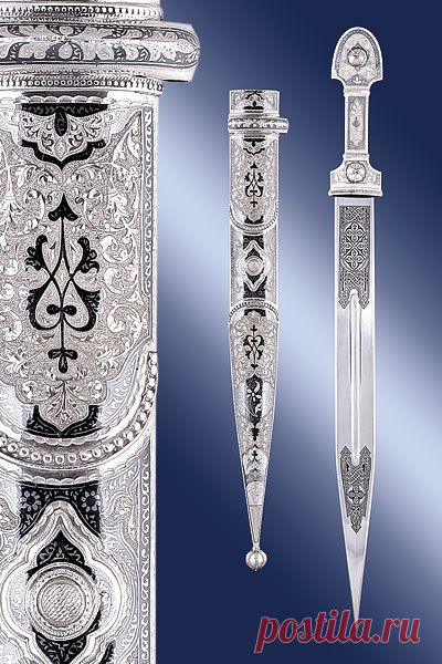 Кинжал Кубачинский серебрянный.