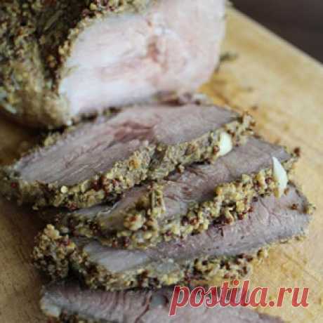 Домашняя буженина с чесноком и розмарином