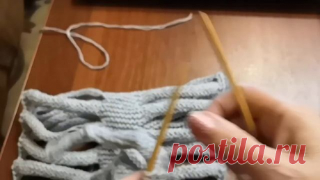 Шапка с объемными косами спицами и крючком. 1Часть.