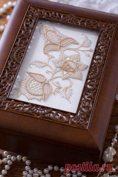 Красота!Якобинская вышивка (крюил)!