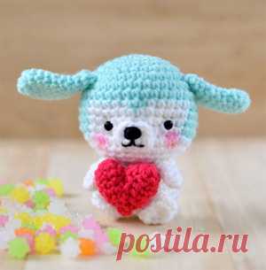 Маленькая собачка - амигуруми крючком.