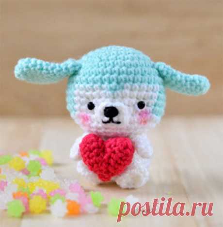 Маленькая собачка - амигуруми крючком.