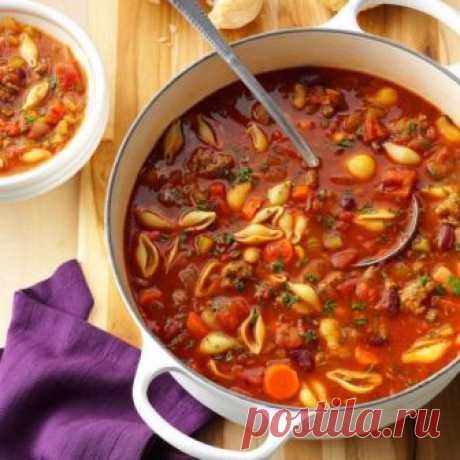 👌 Паста э фаджоли - итальянский суп с макаронами и фасолью, рецепты с фото Вкусный рецепт Паста э фаджоли - итальянский суп с макаронами и фасолью, пошаговый, с фото и отзывами 👍 Рецепты супов, Блюда из фасоли, Итальянская кухня, Блюда из моркови, Блюда из перца