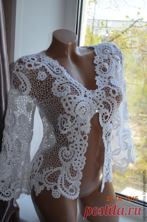 Божественно красивый белый ажурный жакет ирландским кружевом. Без описания