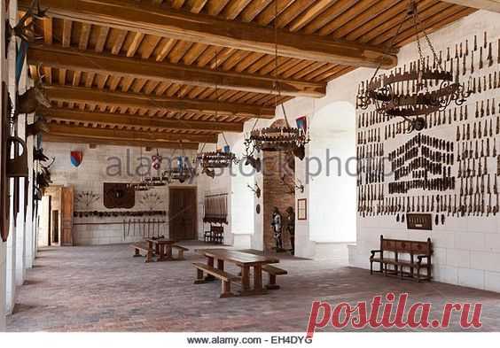 Пользователь Gill Luckman сохранил этот пин на доску «Interiors»  
burg eltz castle - Google Search   |   Pinterest