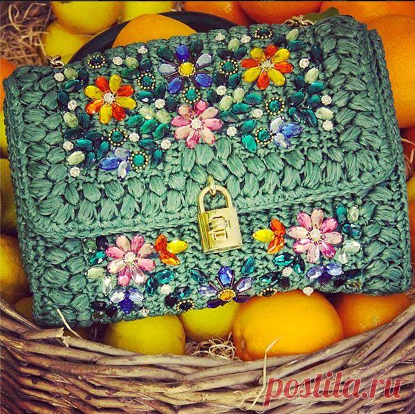 Сумочки, связанные крючком, от Dolce Gabbana — Рукоделие