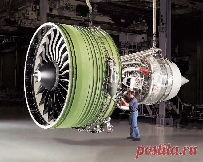 GE90115Bengine.jpg (1500×1200)