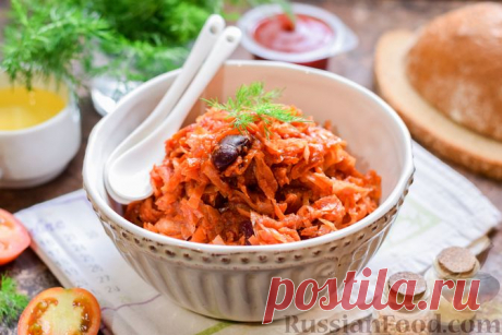 Рецепт: Капуста, тушенная со свёклой и фасолью на RussianFood.com