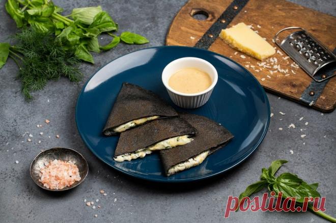 Начинка для блинов ветчина с сыром
Ингредиенты:
на 2 порции (по 2 блинчика)

Ветчина — 150 г
Сыр твердый — 150 г
Базилик зеленый свежий — по вкусу
Укроп свежий — по вкусу. 



Начинки для блинчиков фаршированных #еда #рецепты #вкусноипросто #быстрыерецепты #блины #выпечка #наскоруюруку