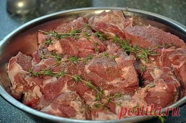 Мясо по-французски.