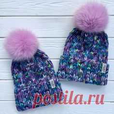 Заканчиваю зиму красиво  Шапочки в наличии!  размер 54-57  мериносовая шерсть/кашемир  5000₽ с учётом доставки  помпоны съёмные  все контакты в шапке профиля или нажмите на связаться  ☀️хорошего дня☀️