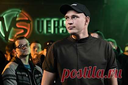 Основатель Versus Battle назвал беспределом ситуацию вокруг Моргенштерна. Основатель площадки рэп-баттлов Versus Battle Александр Тимарцев, известный как Ресторатор, назвал ситуацию вокруг высказывания Моргенштерна о Дне Победы беспределом. Он также выразил надежду на то, что на хип-хоп-артиста вряд ли заведут уголовное дело по статье о реабилитации нацизма.