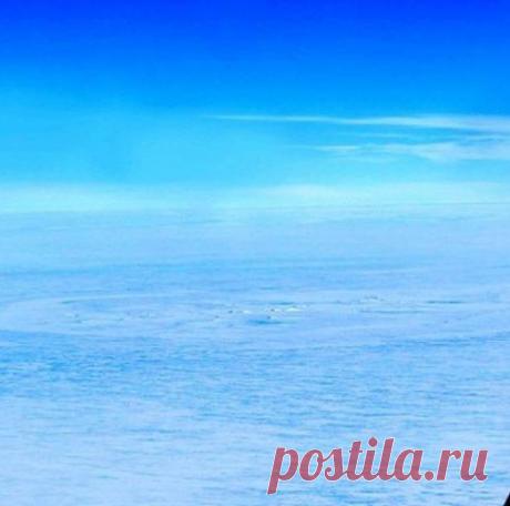 НА ЛЬДУ АНТАРКТИДЫ НАШЛИ КРУГ ДИАМЕТРОМ 2 КИЛОМЕТРА