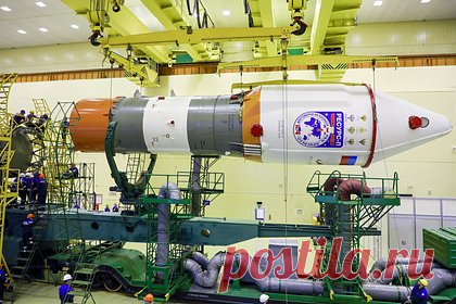 Ракета «Союз-2.1б» стартовала с Байконура. Ракета «Союз-2.1б» со спутником дистанционного зондирования Земли «Ресурс-П» №4 в воскресенье стартовала с космодрома Байконур. Спустя 9 минут и 23 секунды после пуска спутник отделится от третьей ступени ракеты. Спутник предназначен для гиперспектрального оптико-электронного наблюдения планеты.