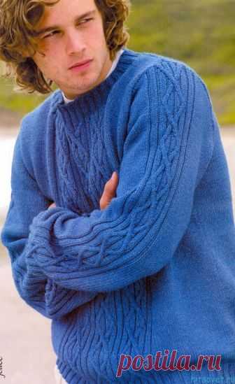 Джемпер спицами Голубая лагуна - Хитсовет Джемпер спицами Голубая лагуна. Джемпер спицами с аранами из хлопчатобумажной пряжи ярко-синего цвета прекрасно сочетается и с шортами, и с джинсами.