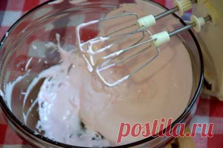 Как приготовить глазурь для куличей, которая не осыпается? 8 пасхальных рецептов